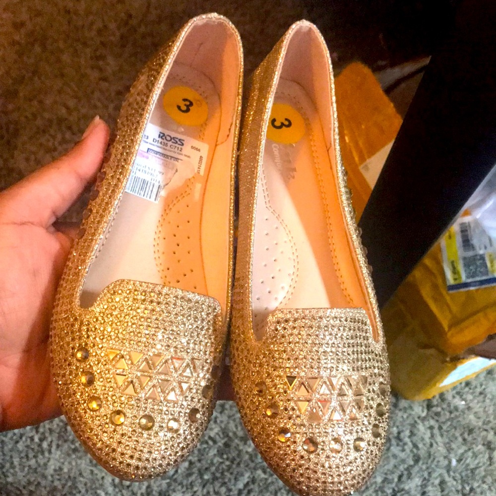 Gold ballerina flats